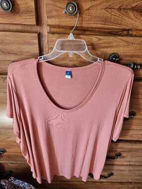 Old Navy Women's Short-Sleeve V-Neck Top in Burnt Orange Color